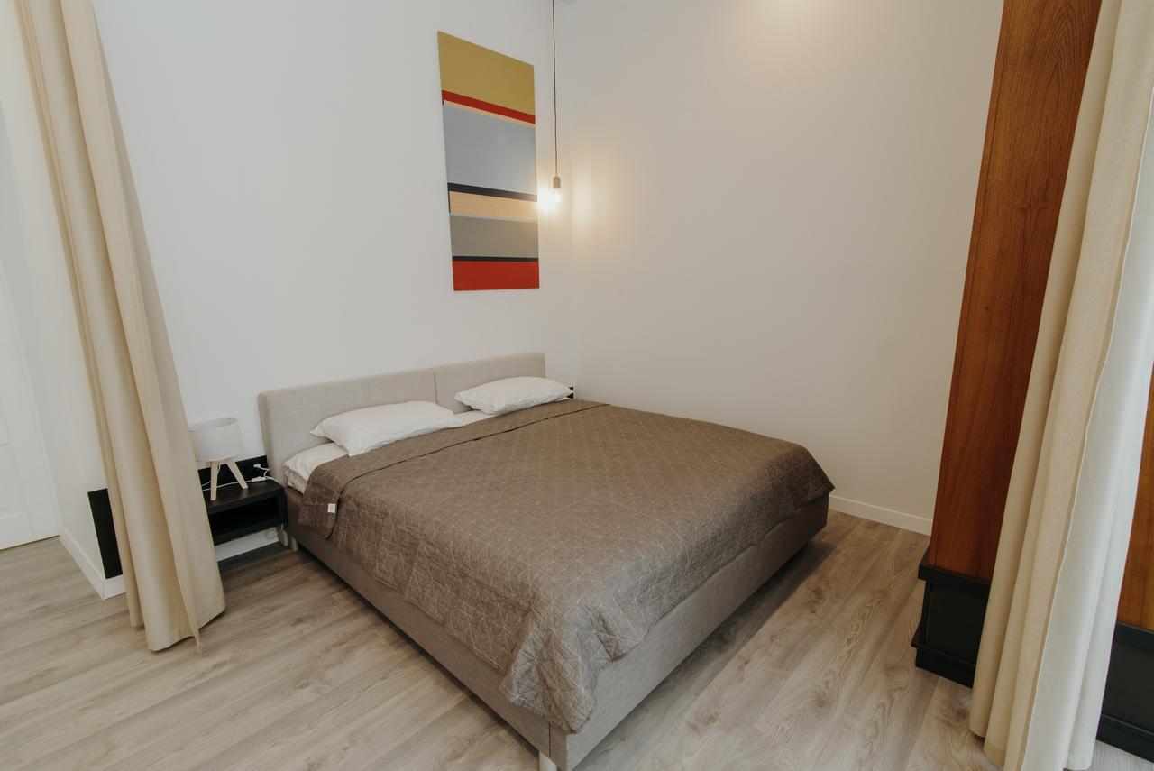 Apartment on Lesi Ukrainky Lviv Bagian luar foto