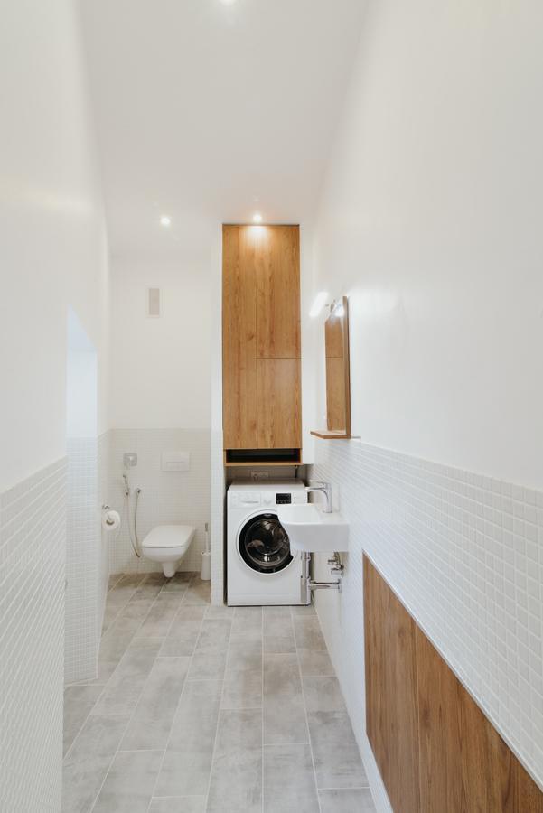 Apartment on Lesi Ukrainky Lviv Bagian luar foto